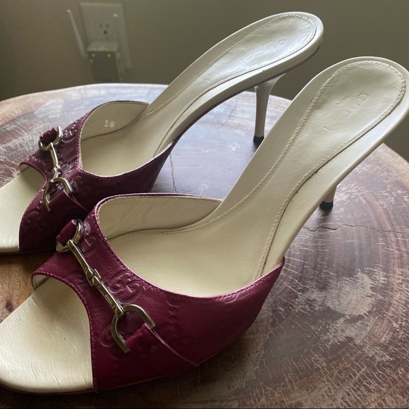 Gucci Embossed Leather Kitten heels - Picture 3 of 5